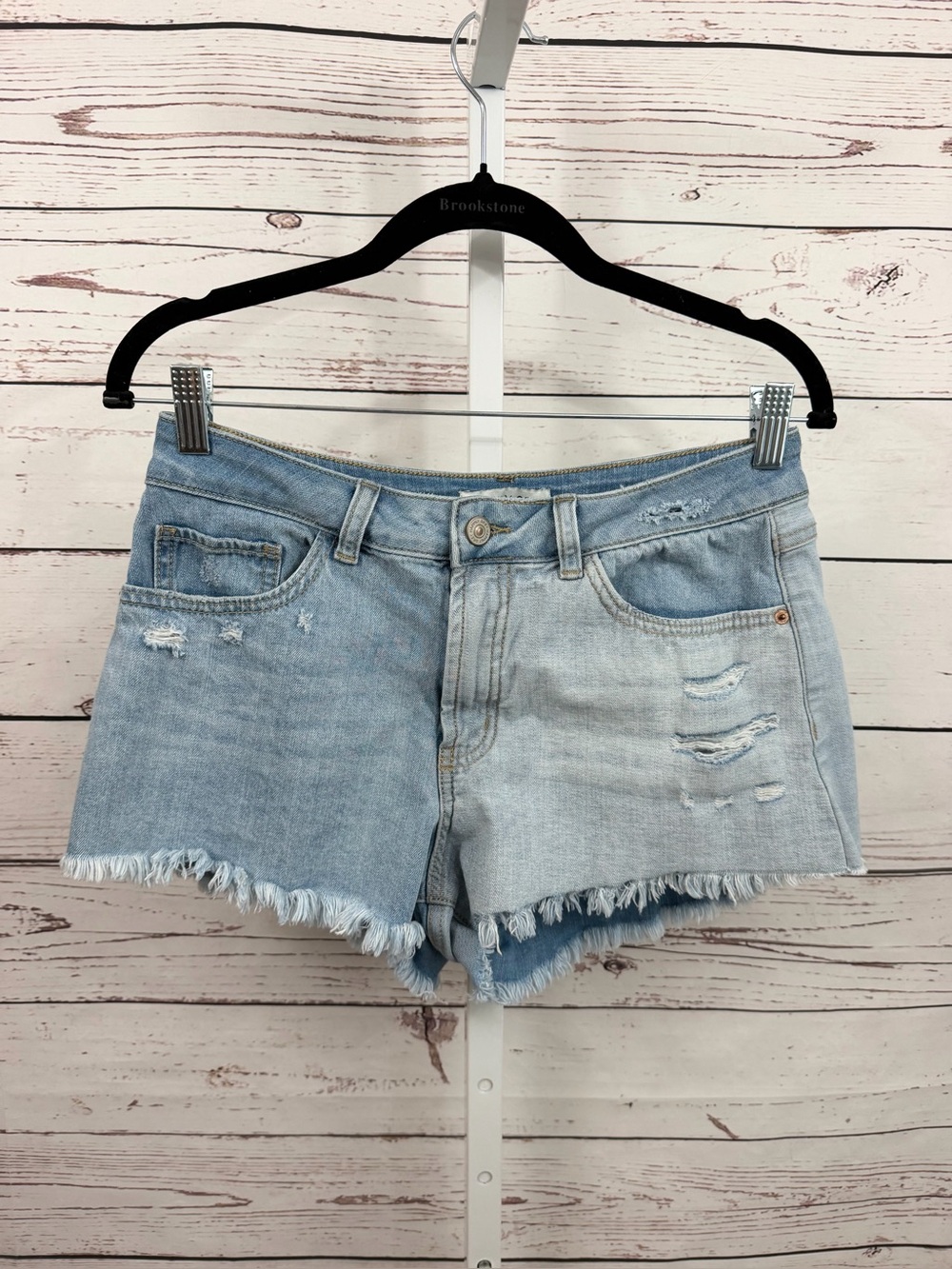 Happily Grey Light Blue Two-Tone Distressed Denim Shorts - Size 9/29